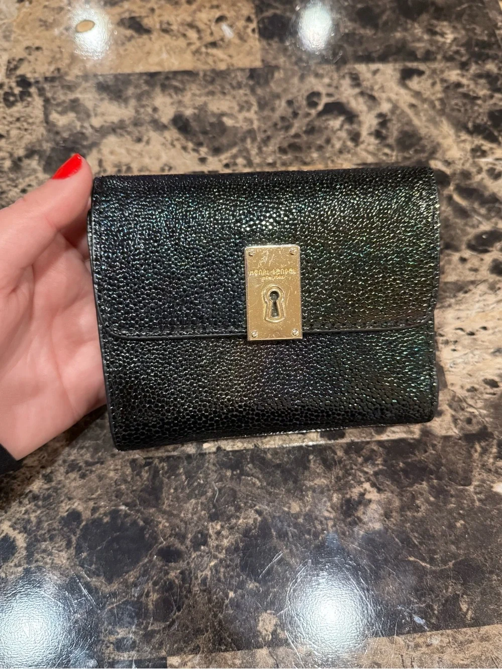 ❌SOLD❌🌟 Rare Henri Bendel Petrol Oil Slick Iridescent Trifold Wallet 🌟 - Picture 4 of 16